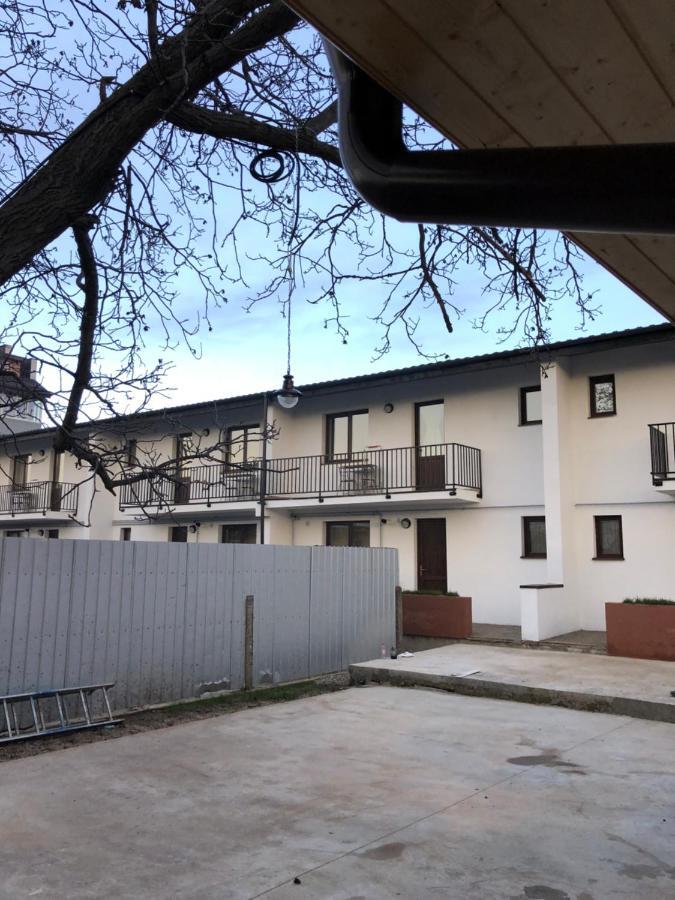 Aleria de piatra Aparthotel Piatra Neamţ Exterior foto