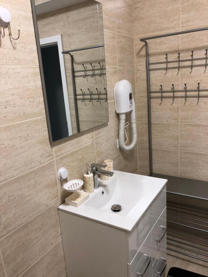 Aleria de piatra Aparthotel Piatra Neamţ Exterior foto