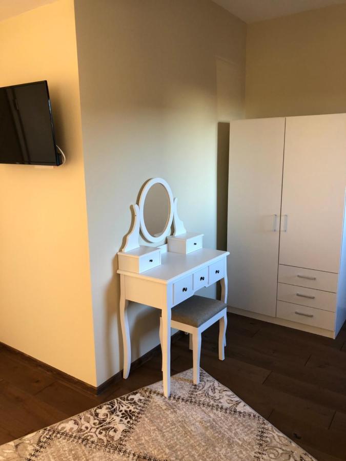 Aleria de piatra Aparthotel Piatra Neamţ Exterior foto